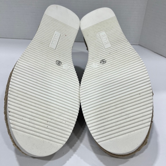 a.n.a Womens Corina Wedge Sandals. Size 8.5. Color:‎ blue & white - Picture 6 of 7